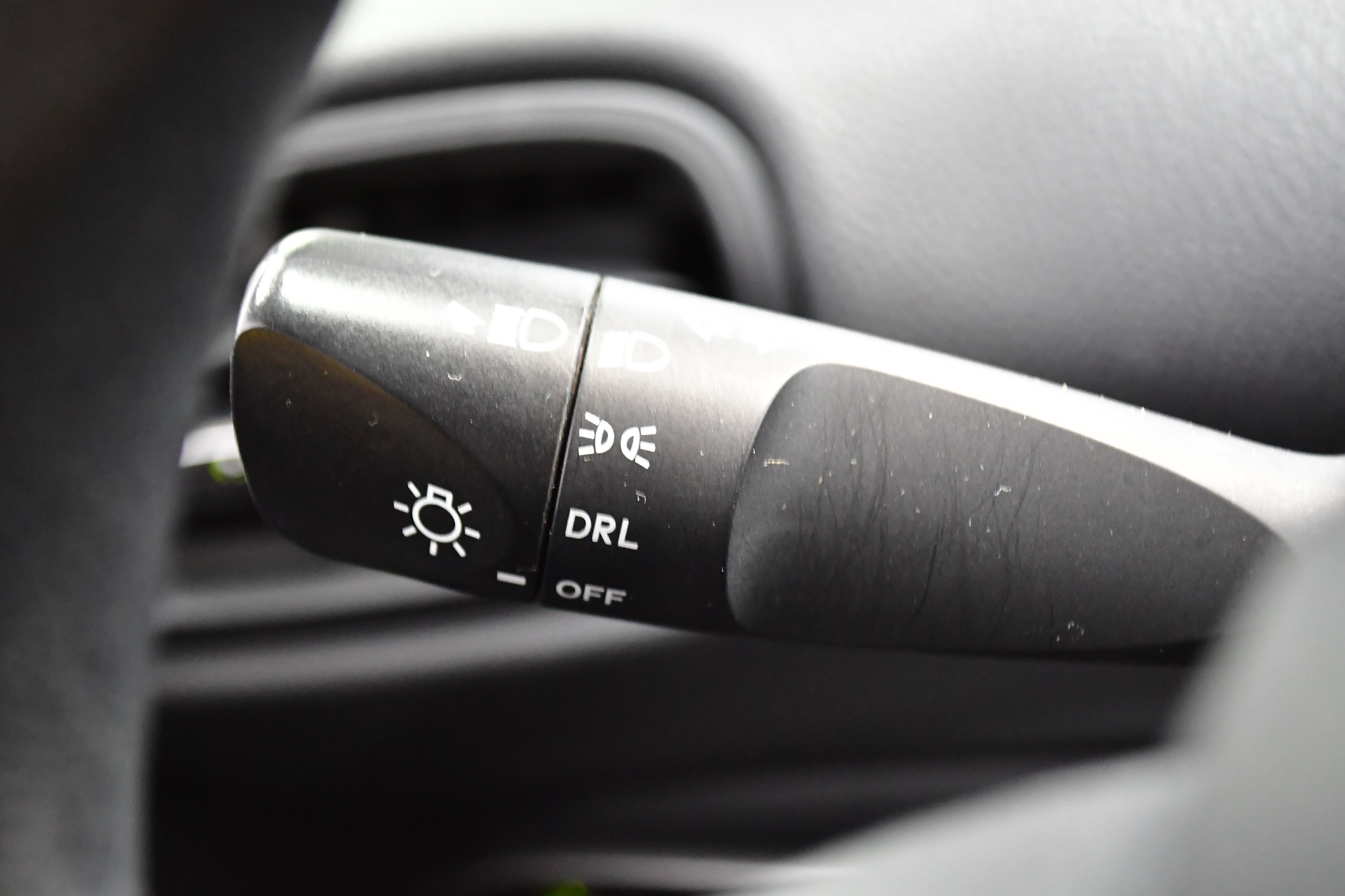 Used 2022 Toyota Prius LE image 32