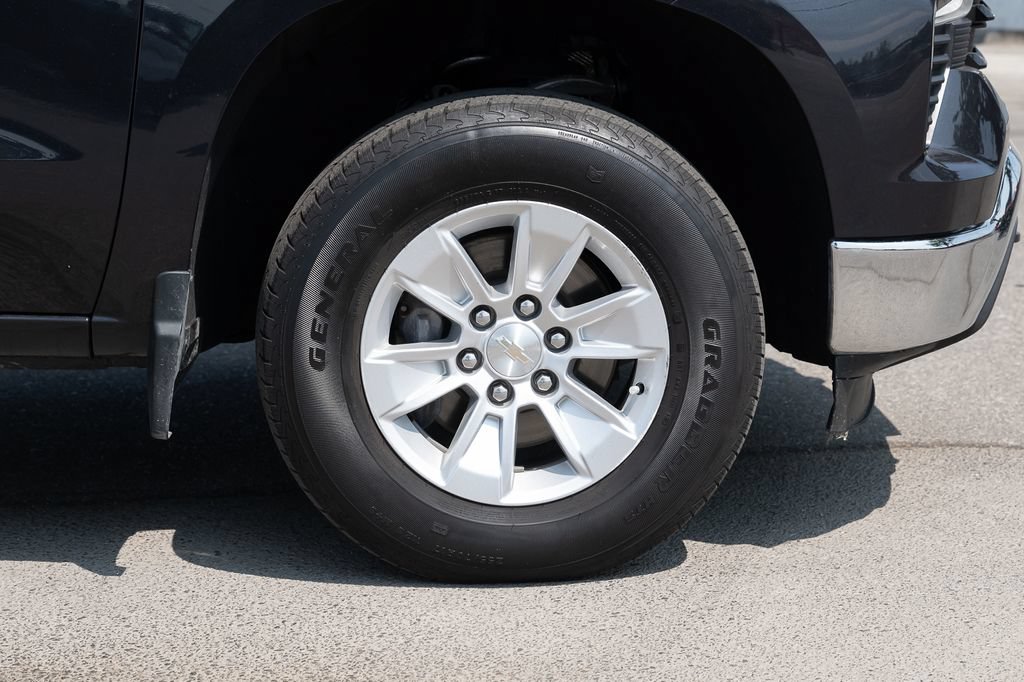 Used 2023 Chevrolet Silverado 1500 LT w/ Safety Package RWD image 11
