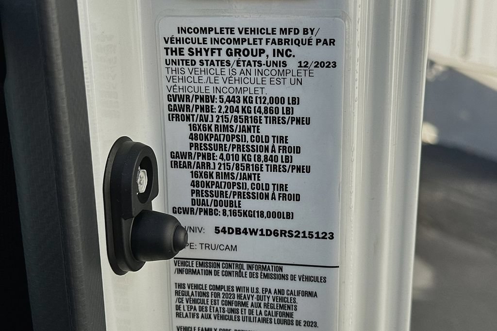 Used 2024 Isuzu NPR RWD image 19