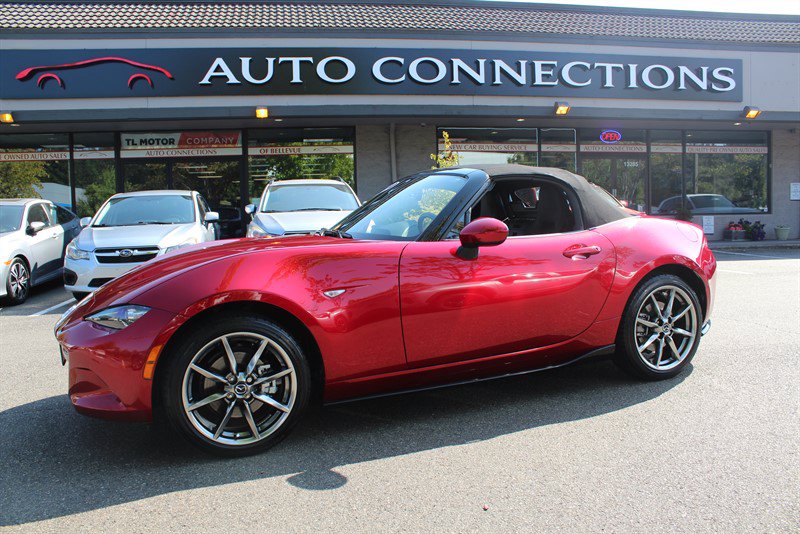 Used 2022 MAZDA MX-5 Miata Grand Touring RWD image 3