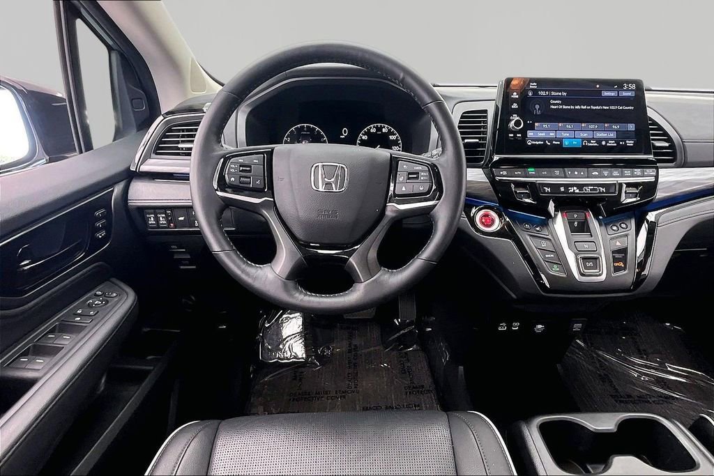 Used 2025 Honda Odyssey Elite image 5