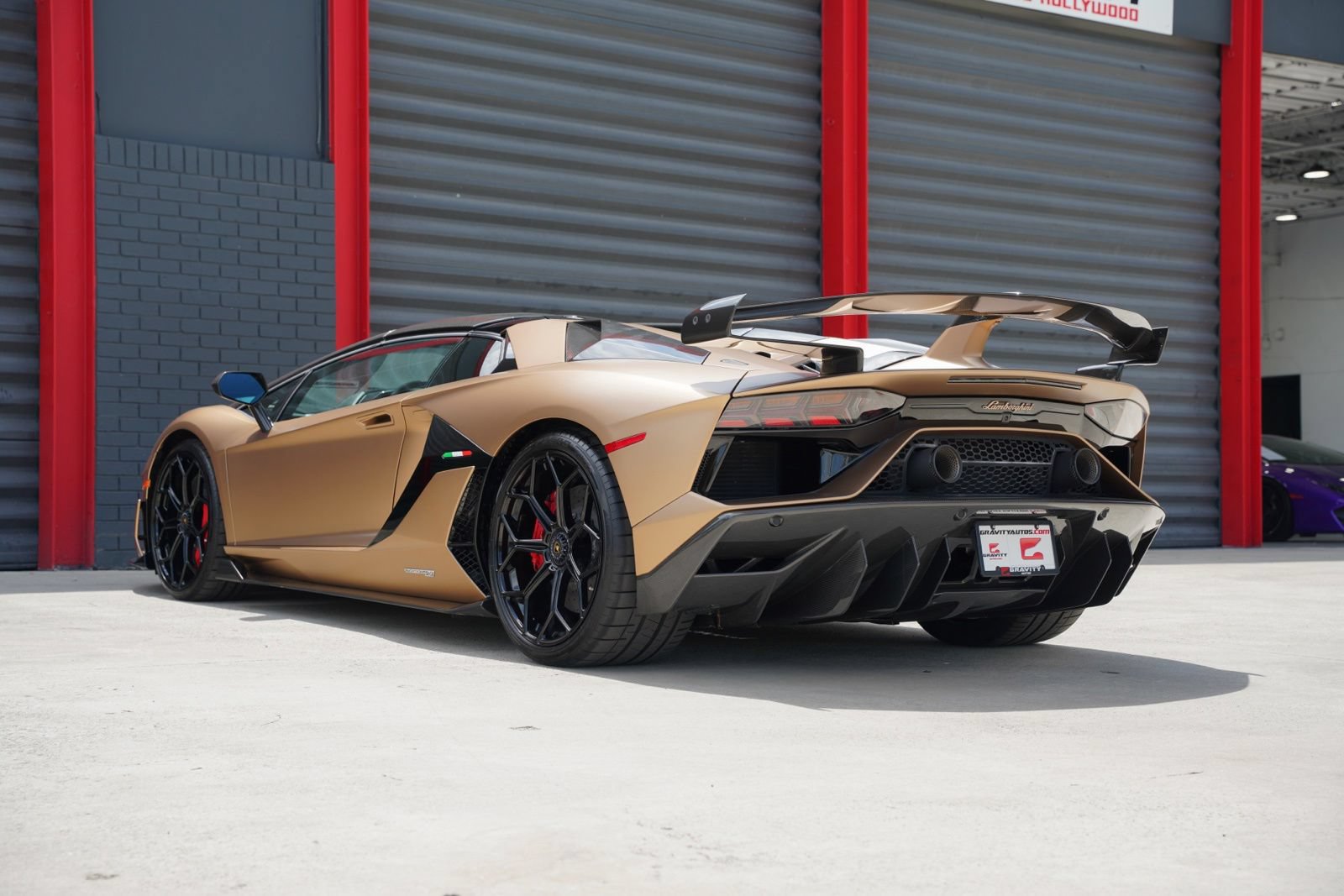 Used 2020 Lamborghini Aventador SVJ AWD/4WD image 25