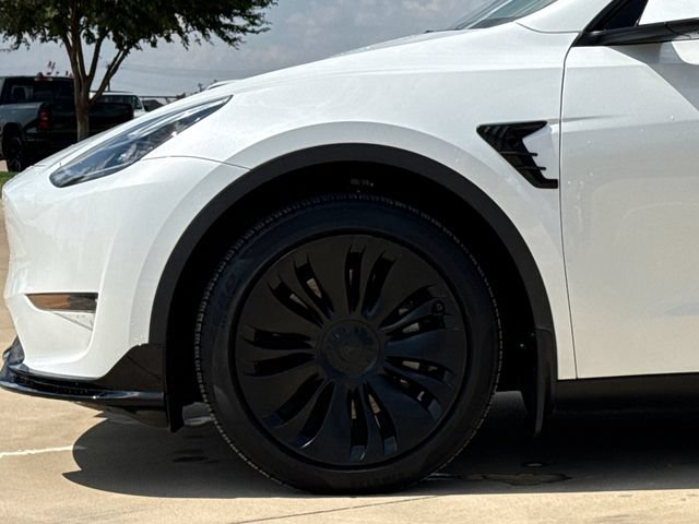 Used 2023 Tesla Model Y Long Range AWD/4WD image 8