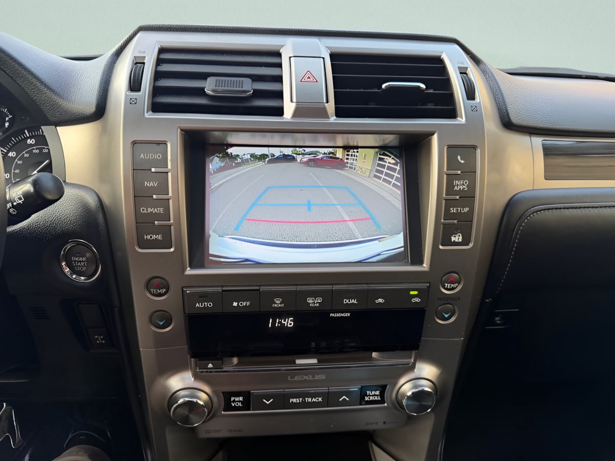 Used 2017 Lexus GX 460 Premium w/ Premium Package AWD/4WD image 11