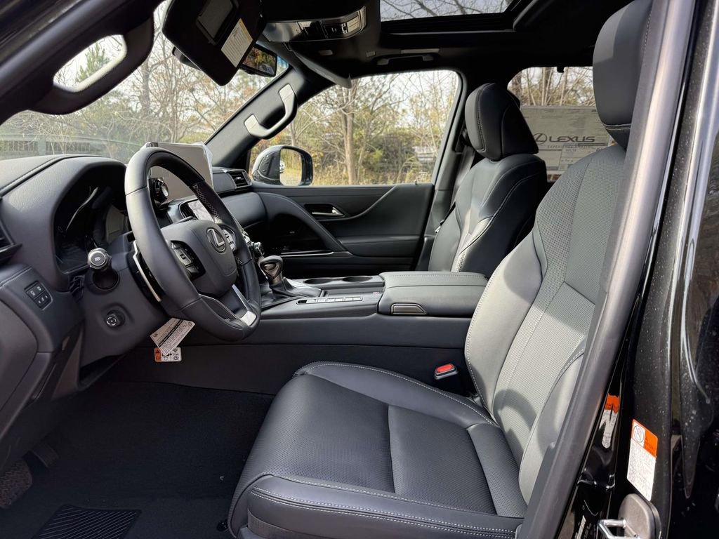 New 2025 Lexus LX 600 4WD w/ Luxury Package image 12
