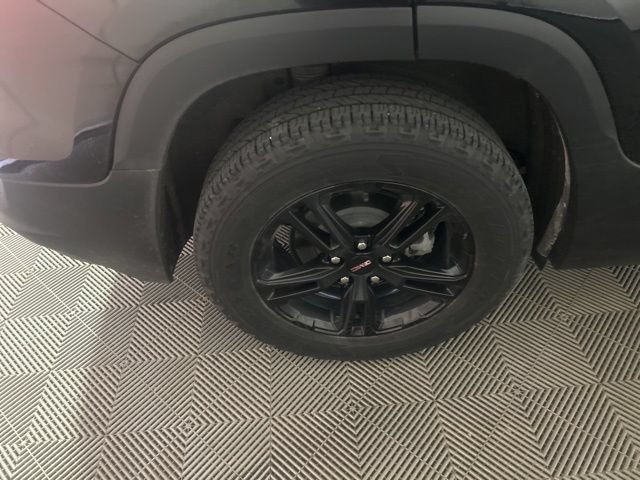 Used 2024 GMC Terrain AT4 w/ Infotainment Package II AWD/4WD image 39