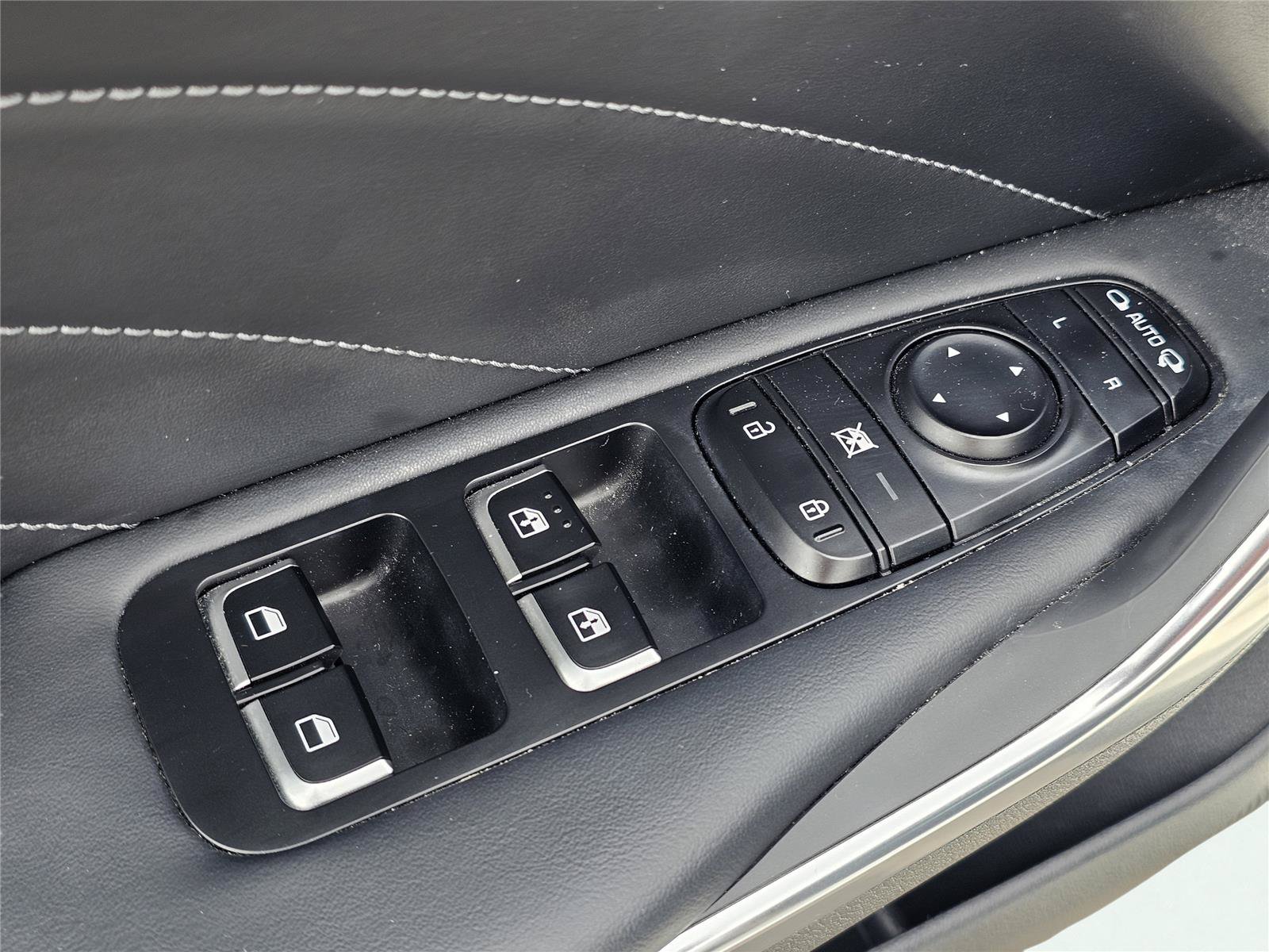 Used 2022 Kia Stinger GT2 w/ Scorpion Package RWD image 15