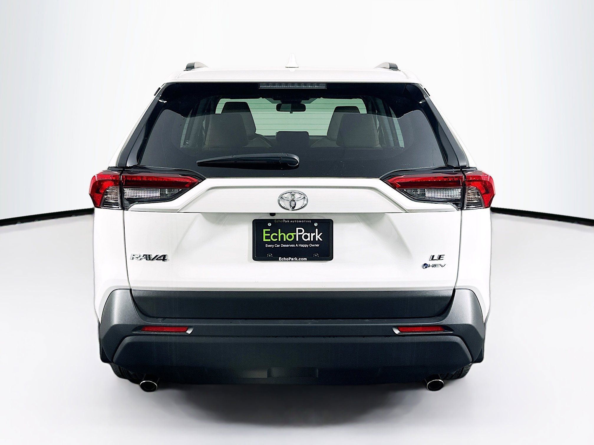 Used 2025 Toyota RAV4 LE image 7