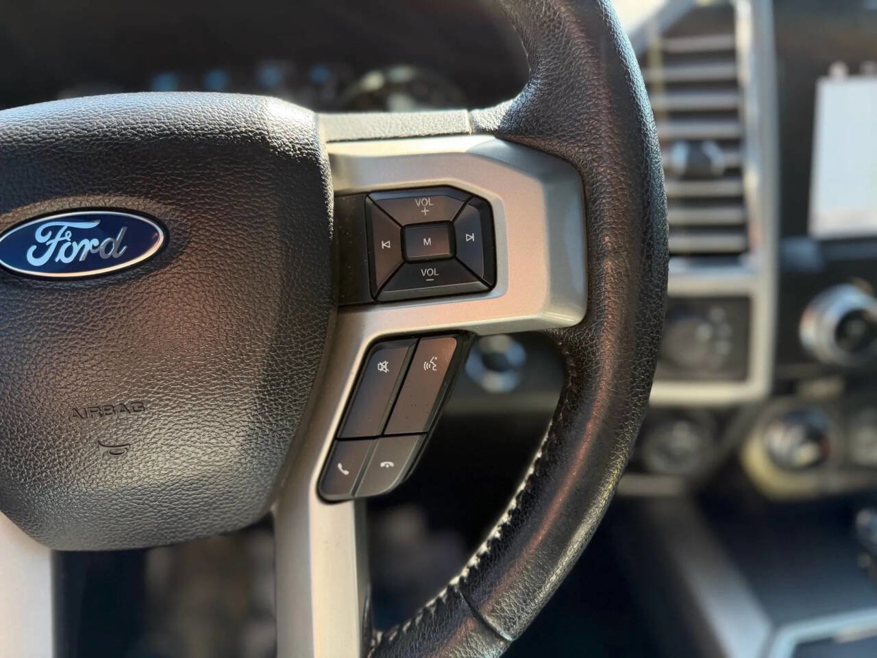 Used 2016 Ford F150 Lariat w/ Equipment Group 502A Luxury image 43