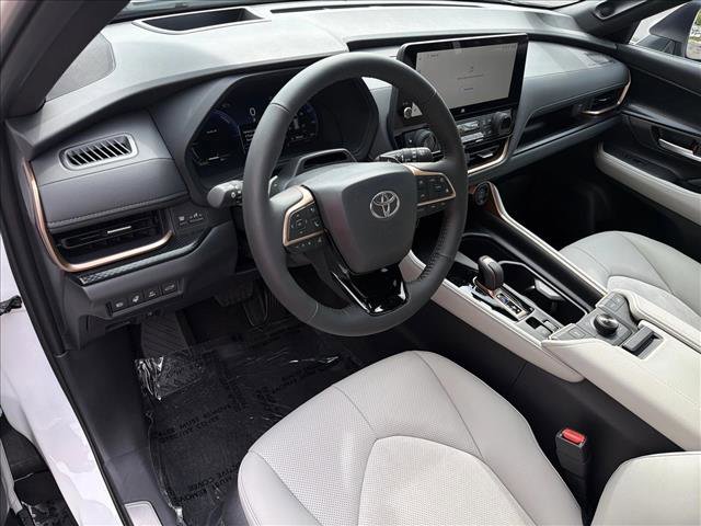 New 2026 Toyota Grand Highlander AWD Hybrid image 16