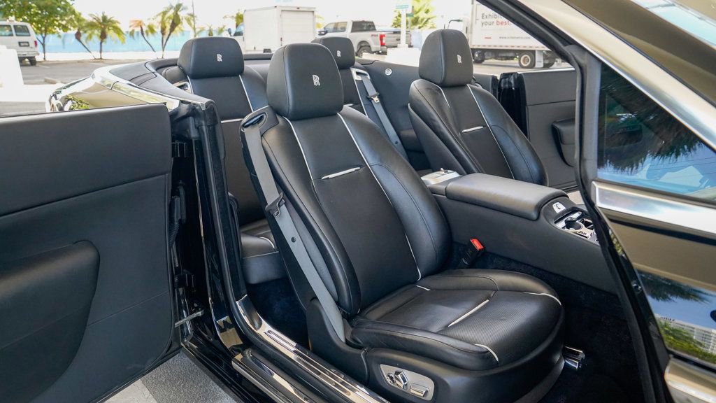 Used 2016 Rolls-Royce Dawn image 76