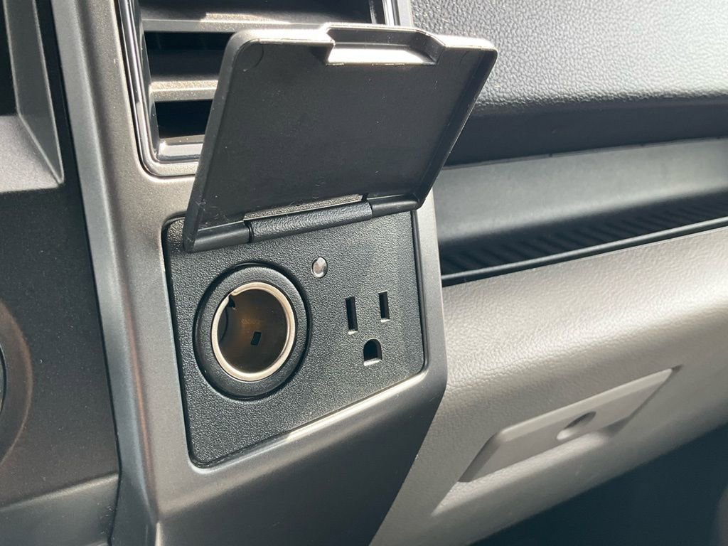 Used 2020 Ford F150 XLT w/ Equipment Group 302A Luxury image 7