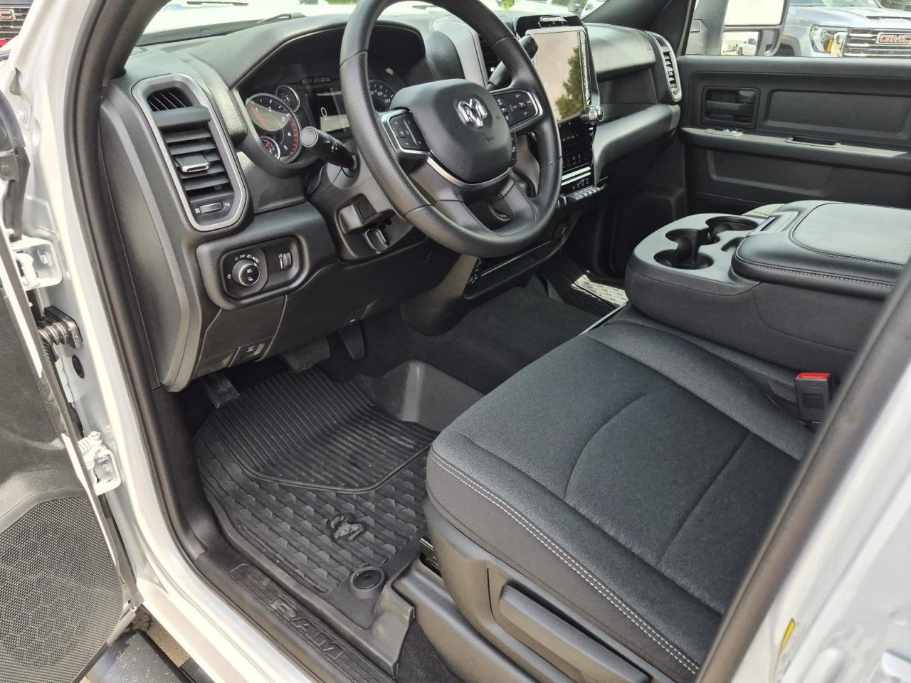 Used 2026 RAM 2500 Tradesman AWD/4WD image 12