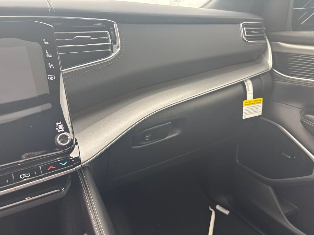 New 2026 Jeep Grand Wagoneer L Limited image 30