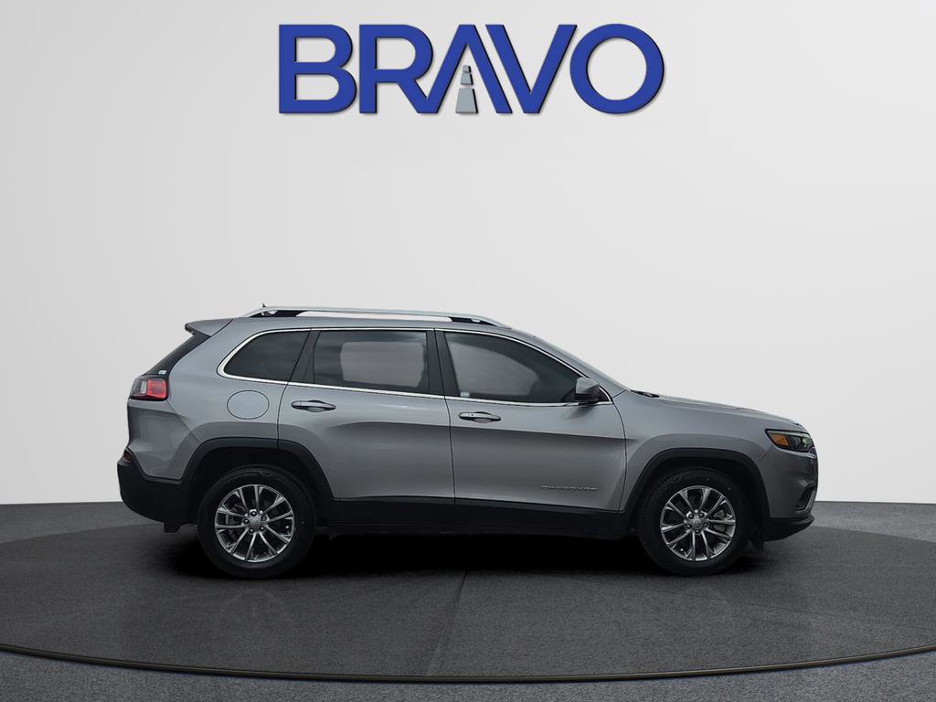 Used 2019 Jeep Cherokee Latitude Plus FWD image 3