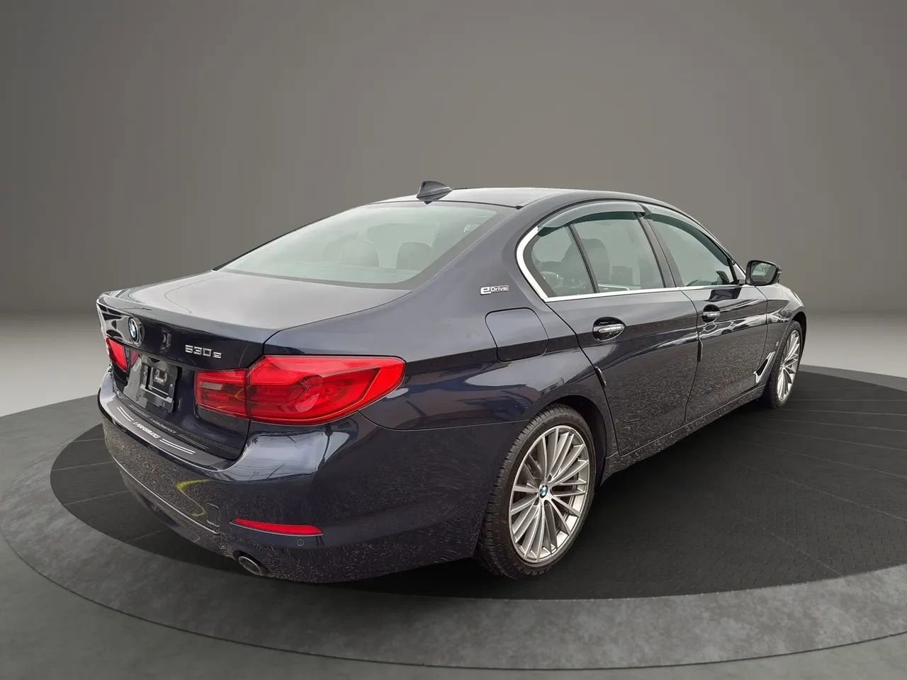 Used 2018 BMW 530e xDrive image 5