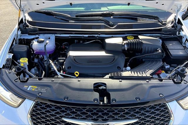 New 2026 Chrysler Pacifica Select image 11