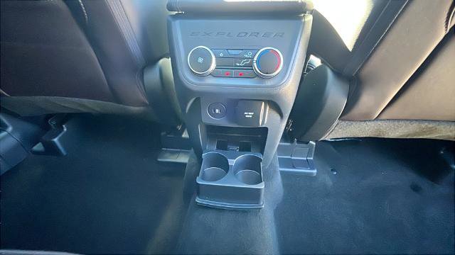 Certified 2025 Ford Explorer Platinum image 22