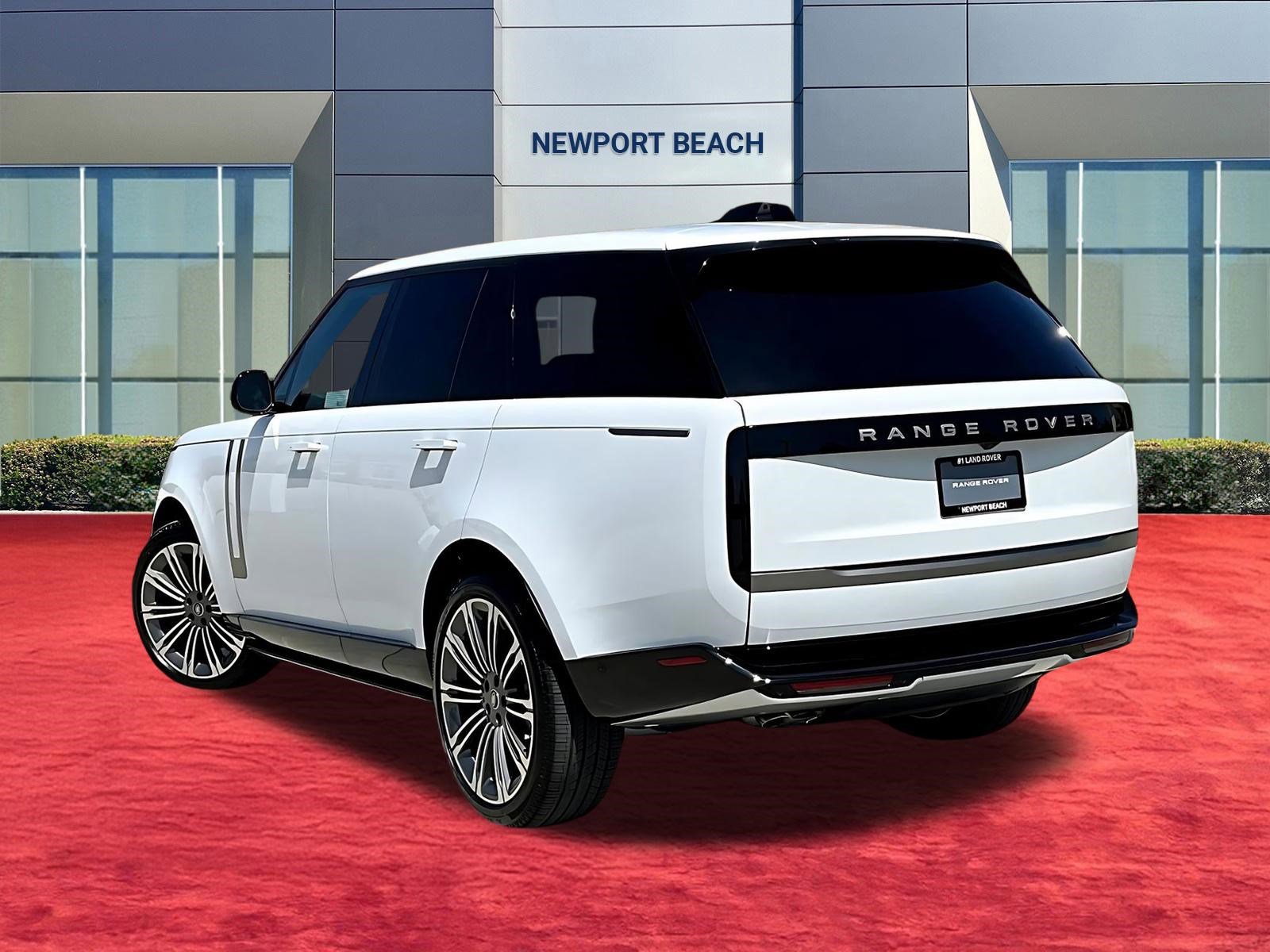 New 2025 Land Rover Range Rover SE image 3