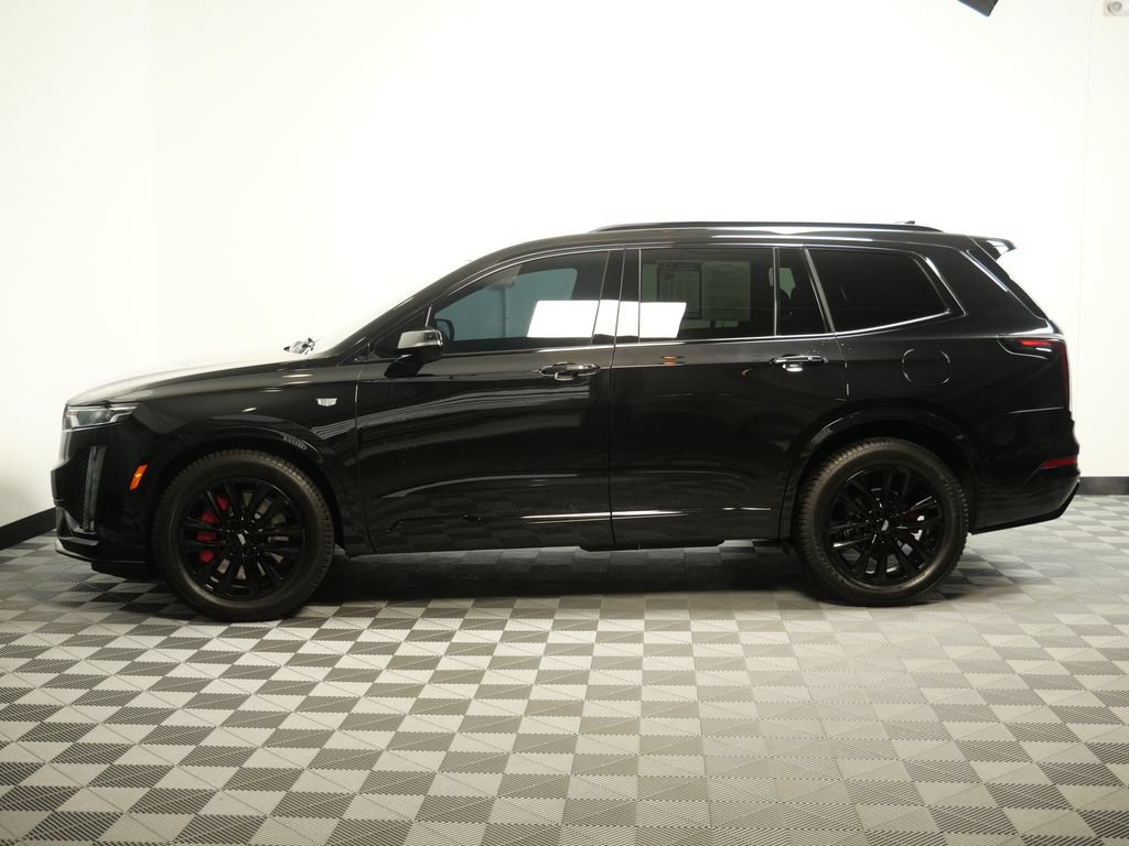 Used 2023 Cadillac XT6 Sport w/ LPO, ONYX Package AWD/4WD image 5