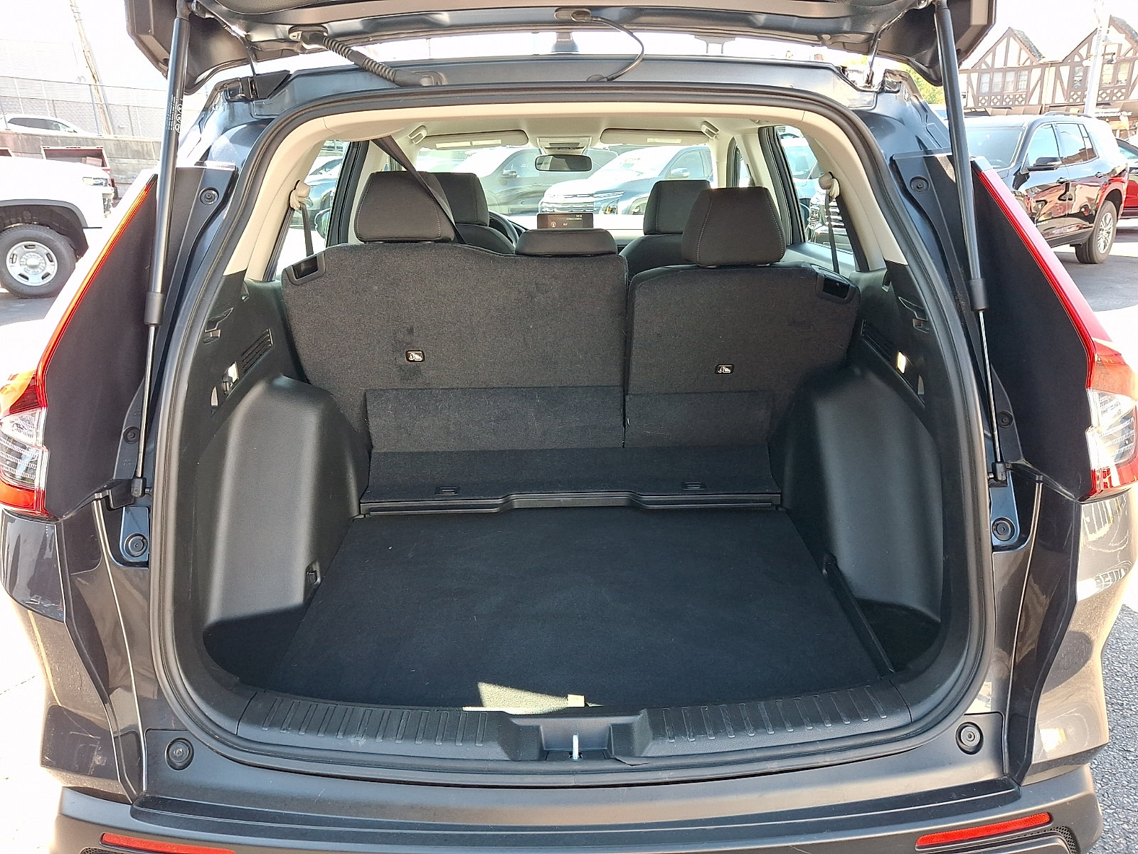 Used 2024 Honda CR-V LX image 30