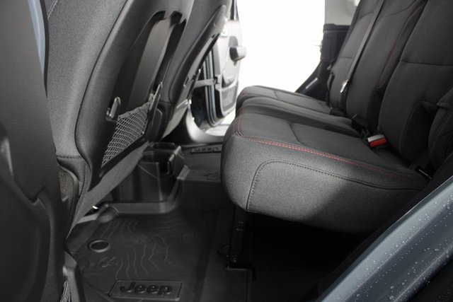 New 2026 Jeep Wrangler Unlimited Rubicon w/ Convenience Group image 16