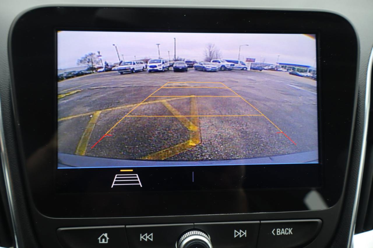 Used 2019 Chevrolet Malibu LT w/ Driver Confidence Package II image 13