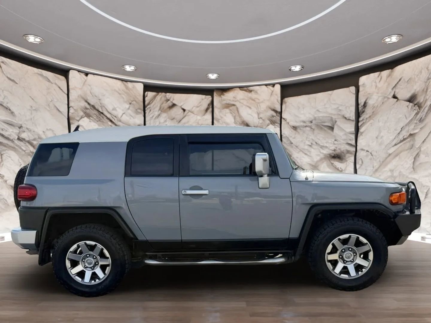 Used 2014 Toyota FJ Cruiser 4WD w/ Upgrade Package image 4