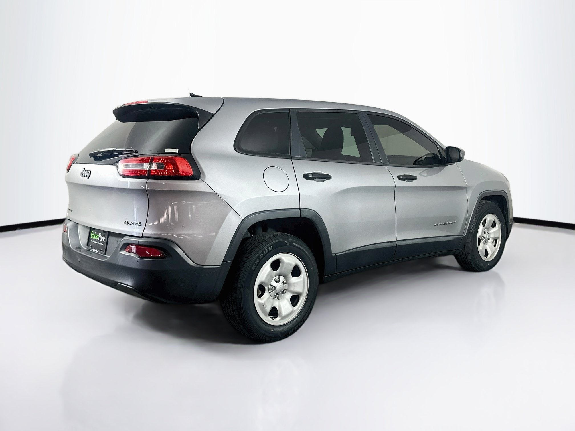 Used 2014 Jeep Cherokee Sport AWD/4WD image 9