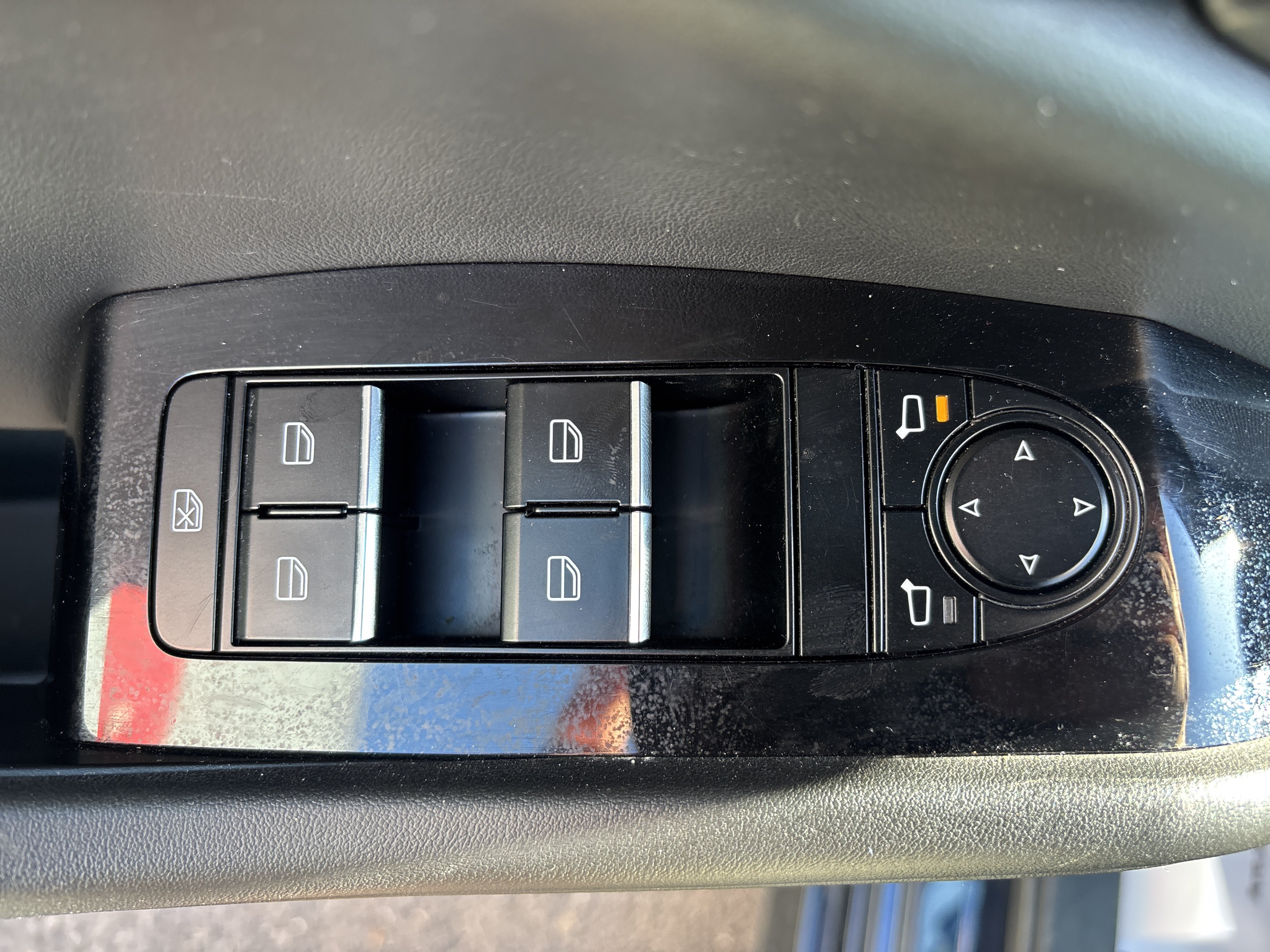 Used 2025 MAZDA MAZDA3 s Sport FWD image 17