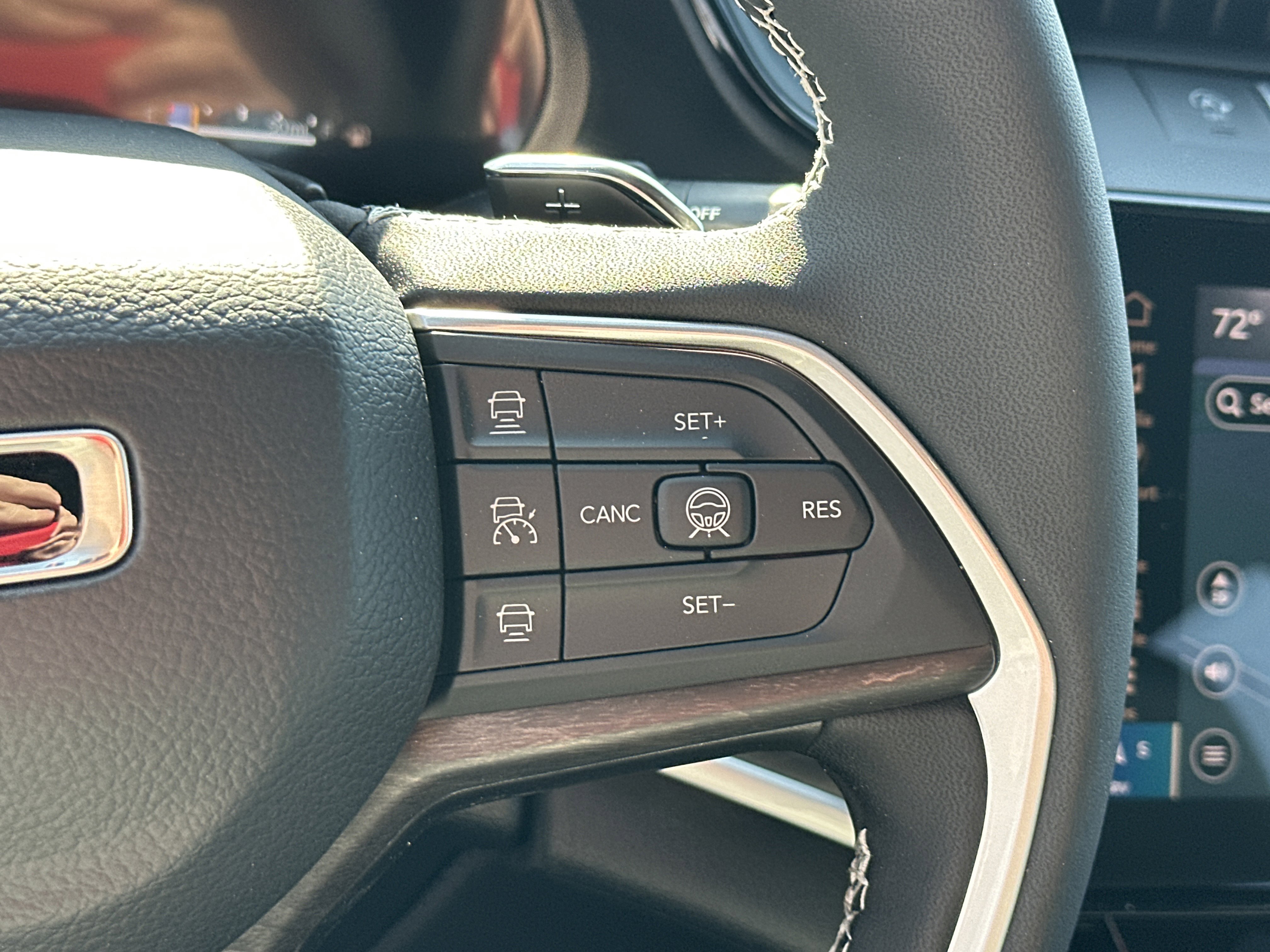 New 2026 Jeep Grand Cherokee Limited w/ Limited Altitude Package image 9