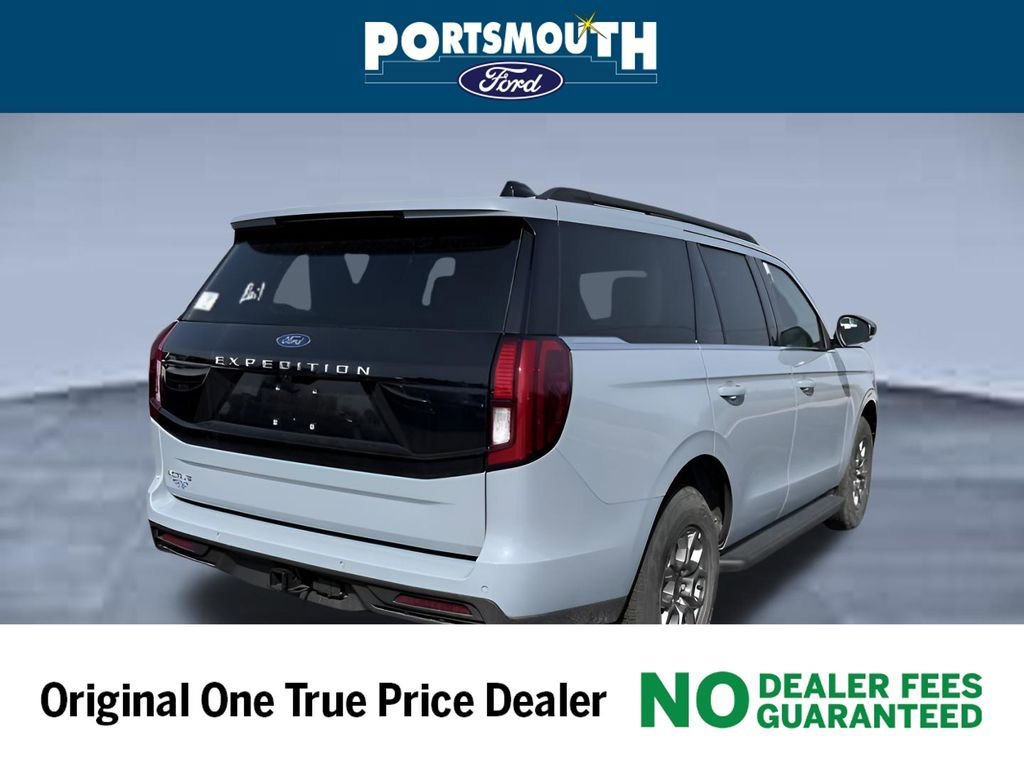 New 2026 Ford Expedition Active image 24