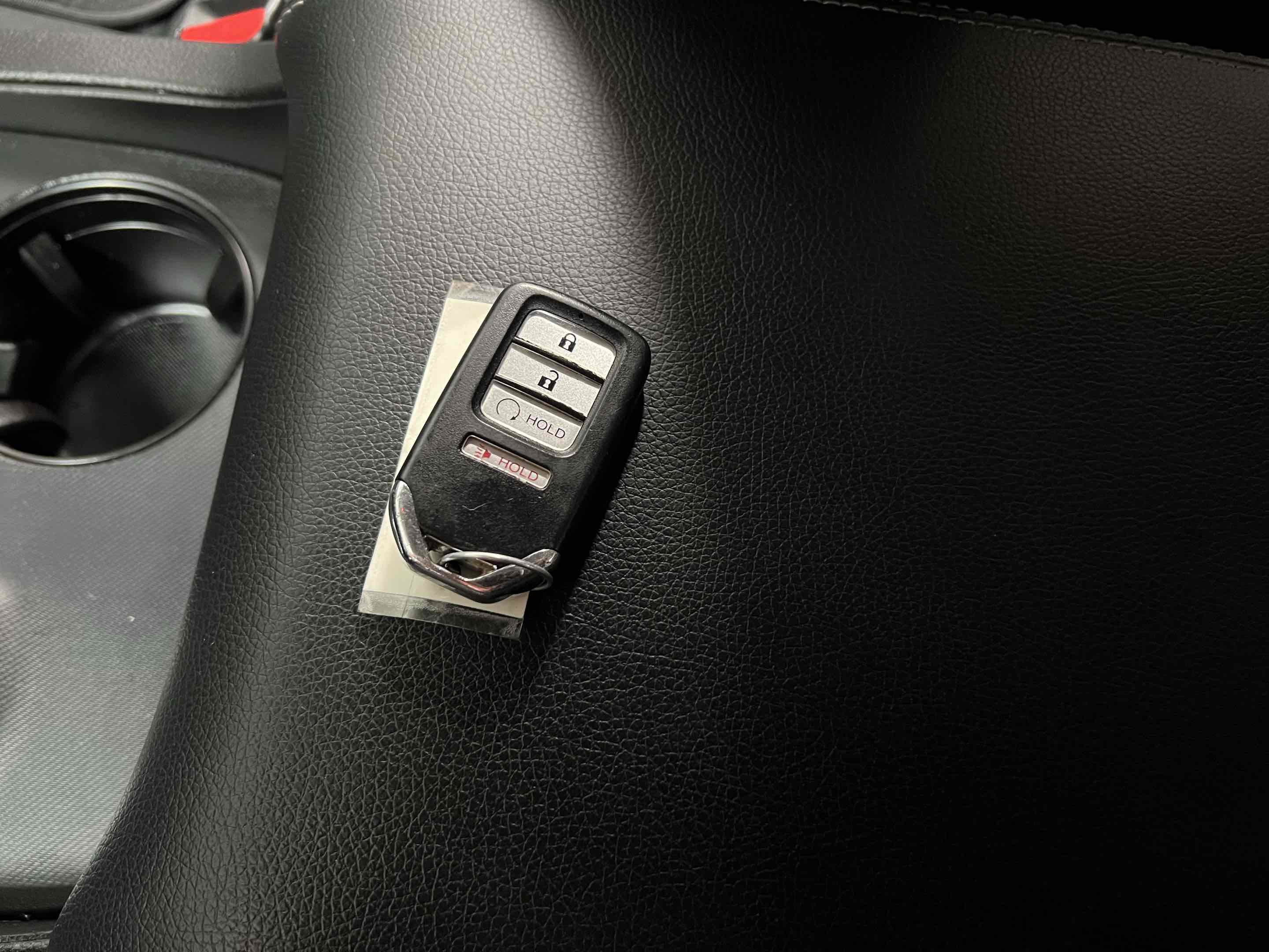 Used 2025 Honda Ridgeline Sport image 9