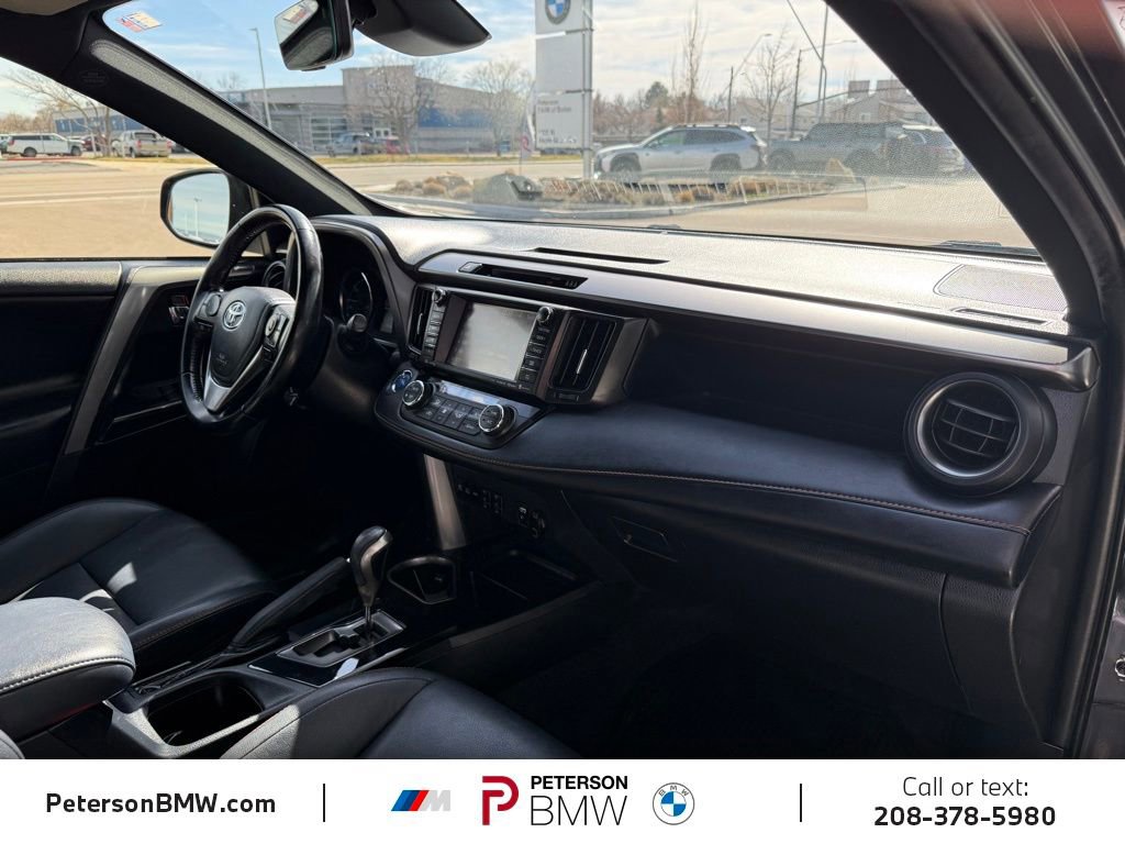 Used 2018 Toyota RAV4 SE w/ Advanced Technology Package image 17