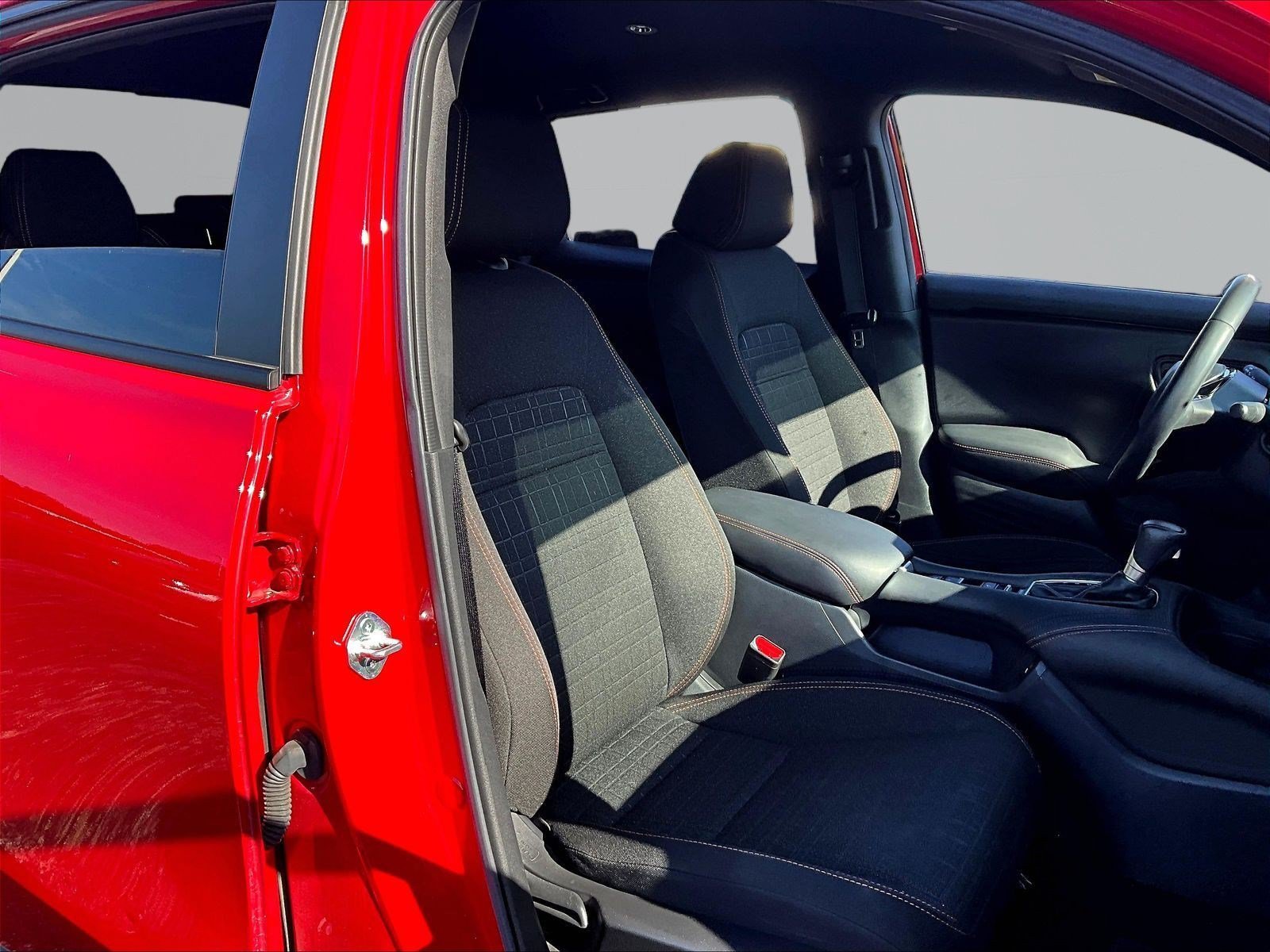 Used 2024 Honda HR-V Sport image 28