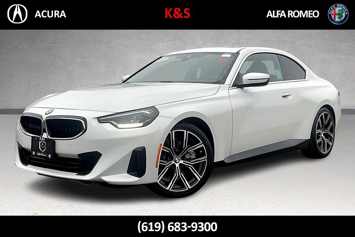 Used 2023 BMW 230i Coupe w/ Convenience Package image 1