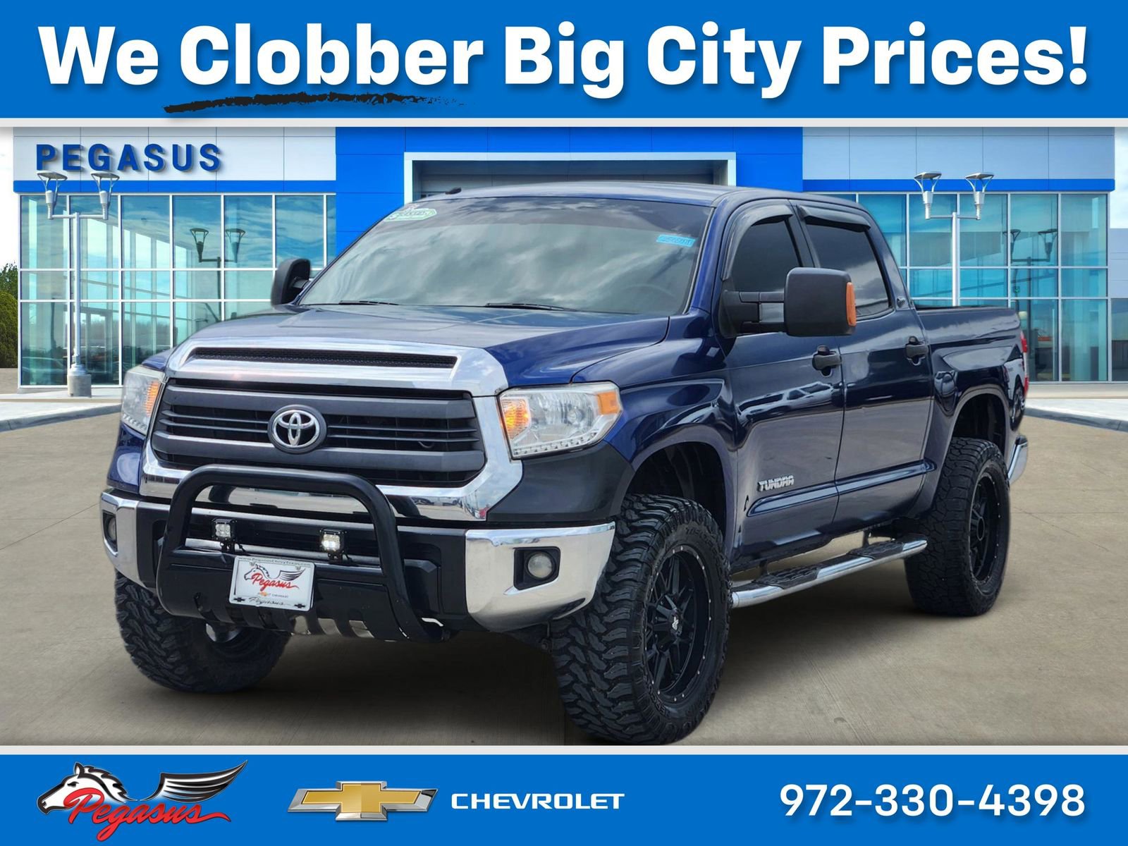 Used 2015 Toyota Tundra SR5 w/ SR5 Upgrade Package image 2
