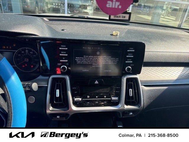Certified 2021 Kia Sorento S w/ Panoramic Sunroof Package AWD/4WD image 10