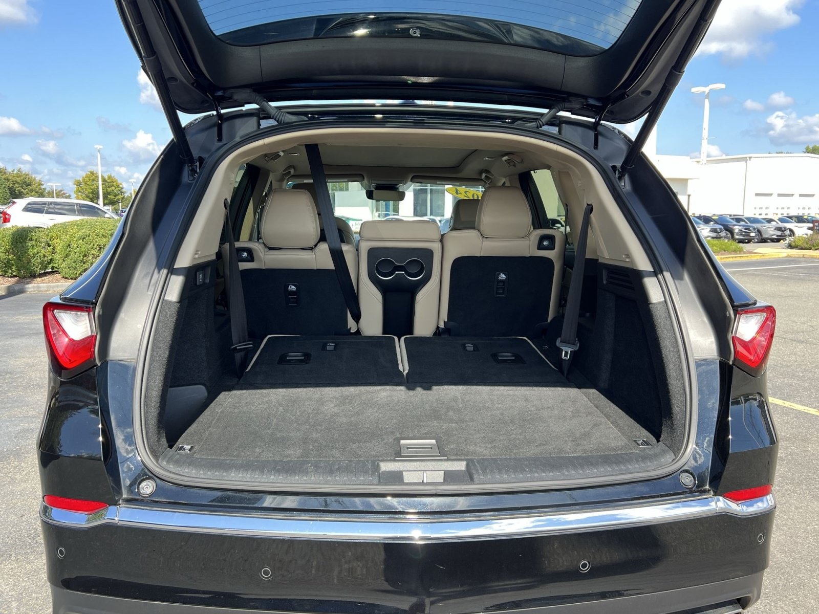 Certified 2024 Acura MDX w/ Technology Package AWD/4WD image 24