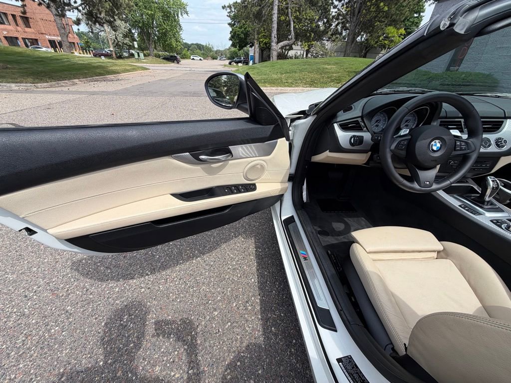 Used 2011 BMW Z4 sDrive35is RWD image 20