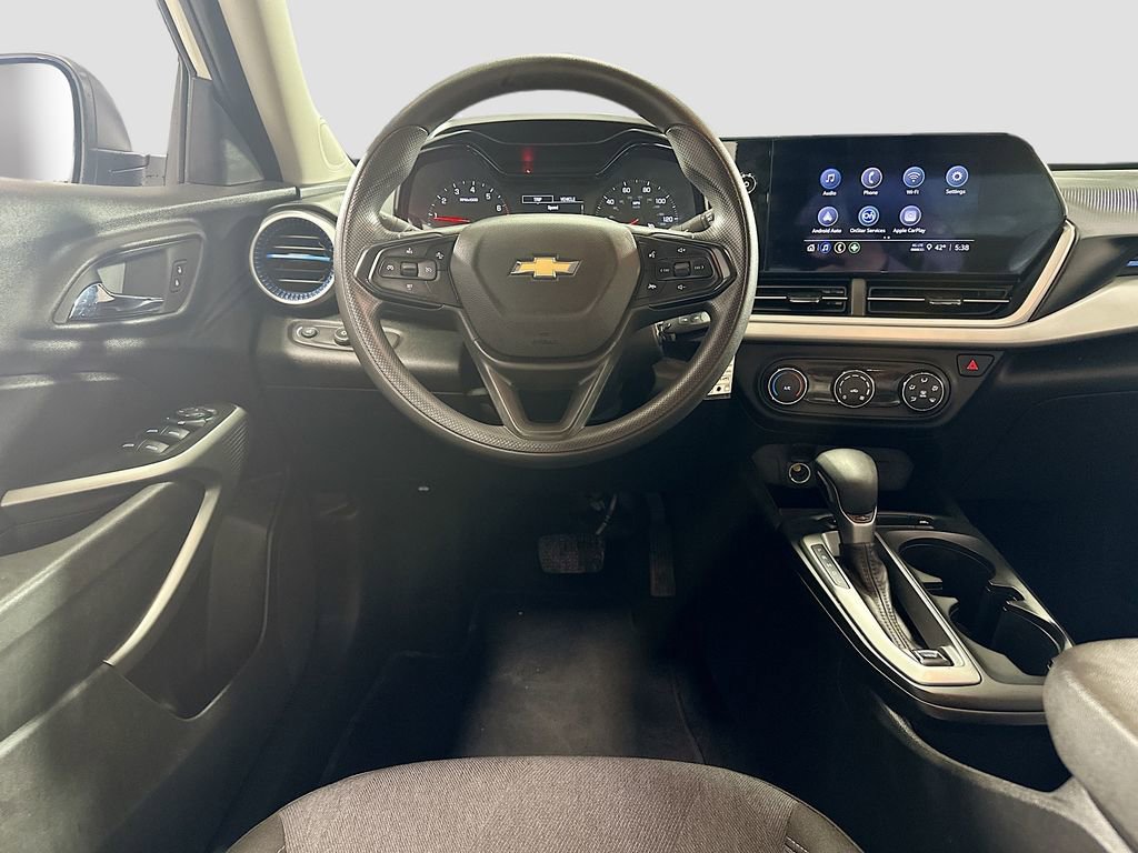 Used 2024 Chevrolet Trax LS image 21