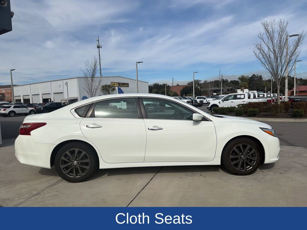 Used 2018 Nissan Altima 2.5 SV image 2
