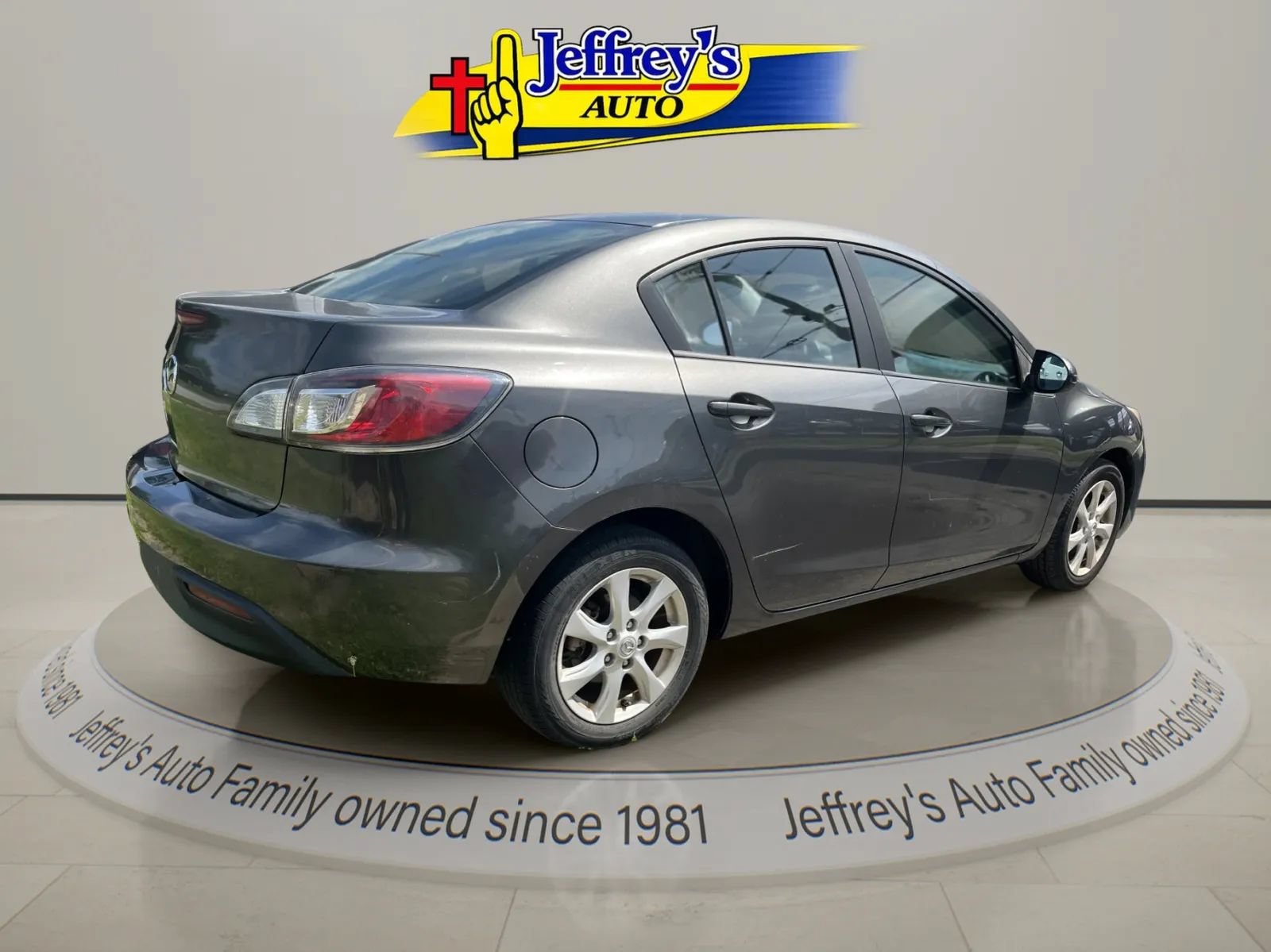Used 2010 MAZDA MAZDA3 i Touring FWD image 5