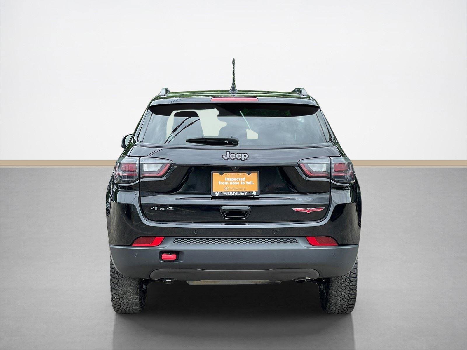 Used 2024 Jeep Compass Trailhawk w/ Trailhawk Elite Group image 7