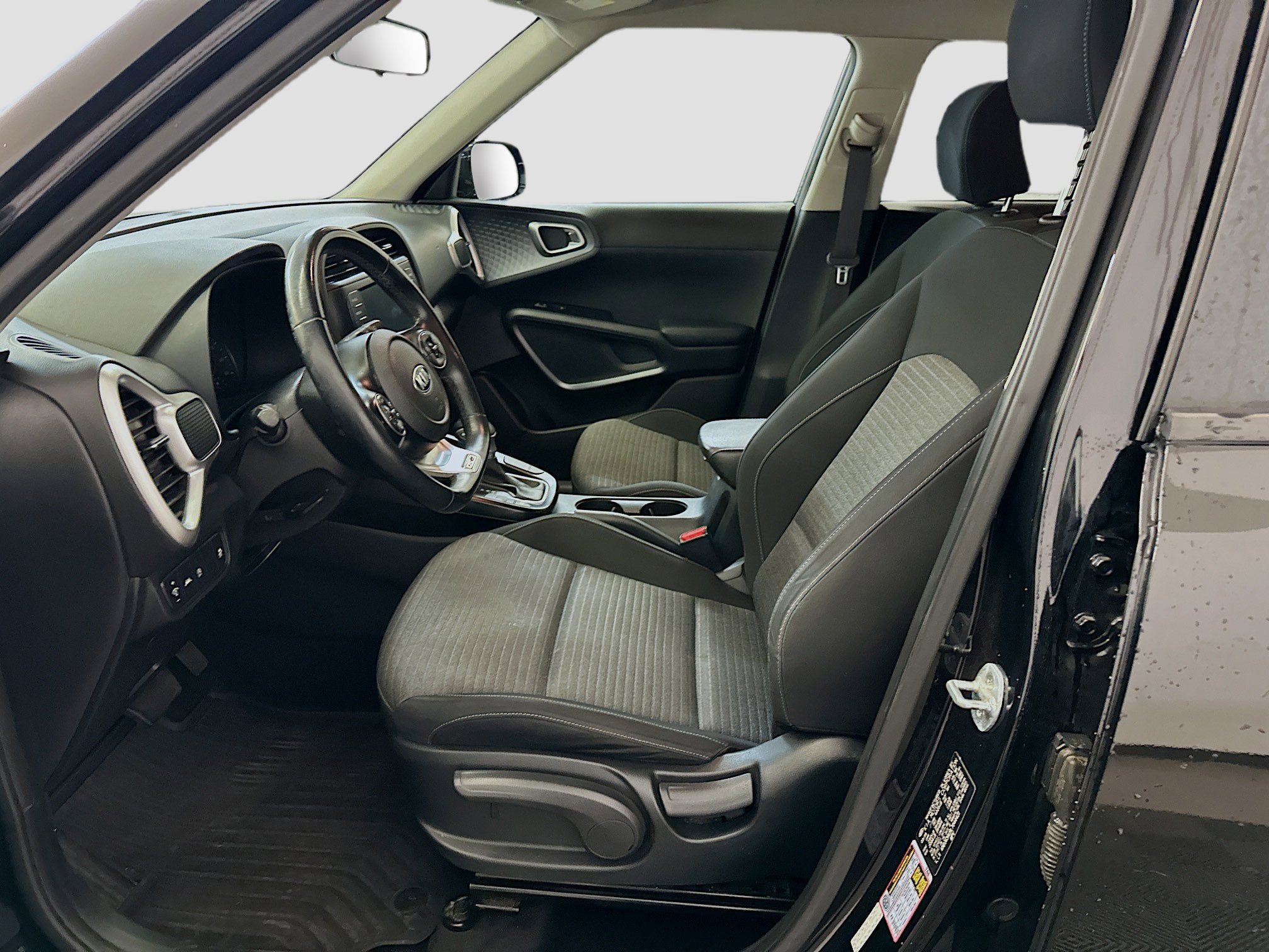Used 2020 Kia Soul GT-Line FWD image 13