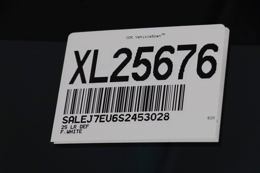 Used 2025 Land Rover Defender 110 S image 26
