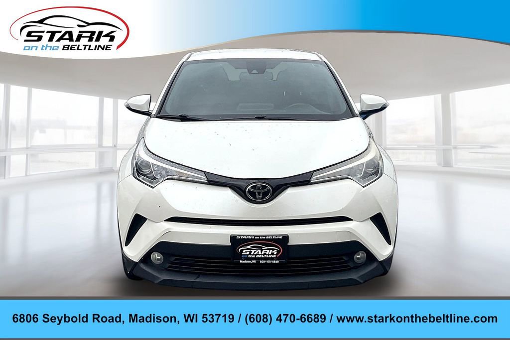 Used 2018 Toyota C-HR XLE FWD image 2