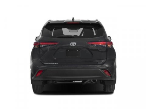 Used 2023 Toyota Highlander XLE AWD/4WD image 5