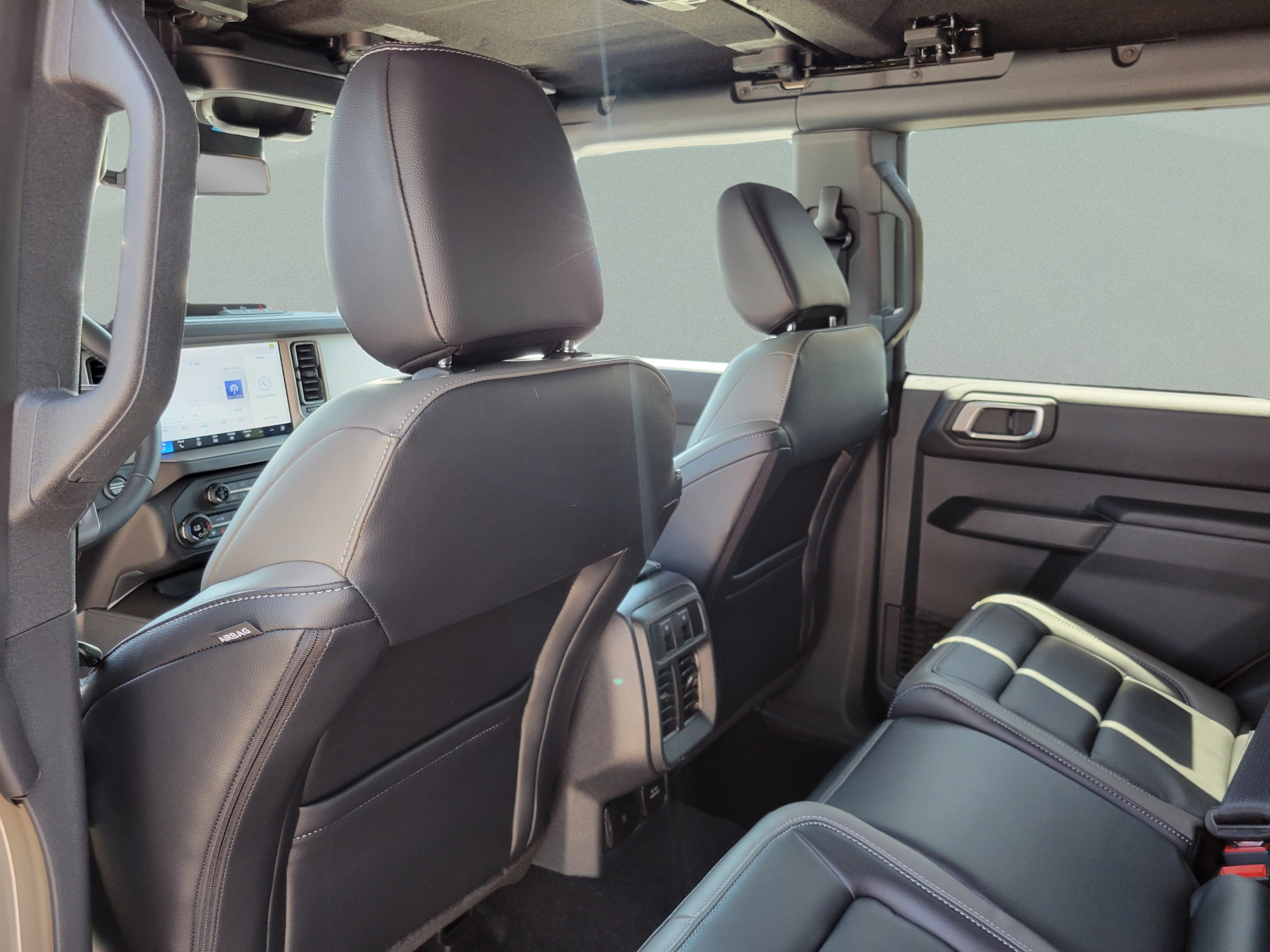 New 2026 Ford Bronco Outer Banks AWD/4WD image 14