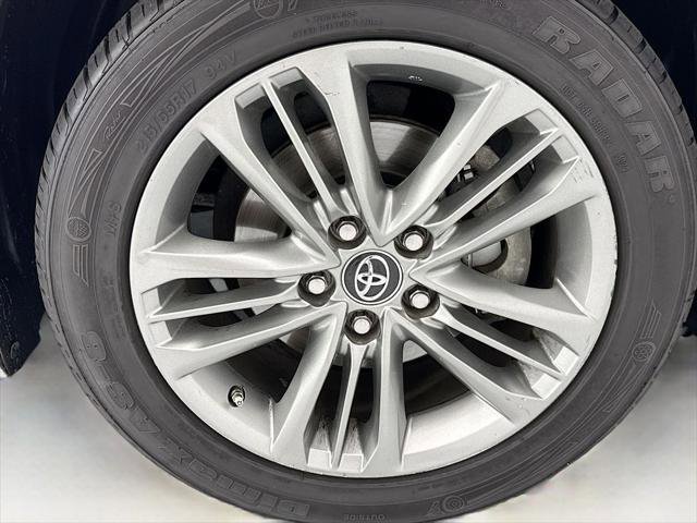 Used 2016 Toyota Camry SE FWD image 30